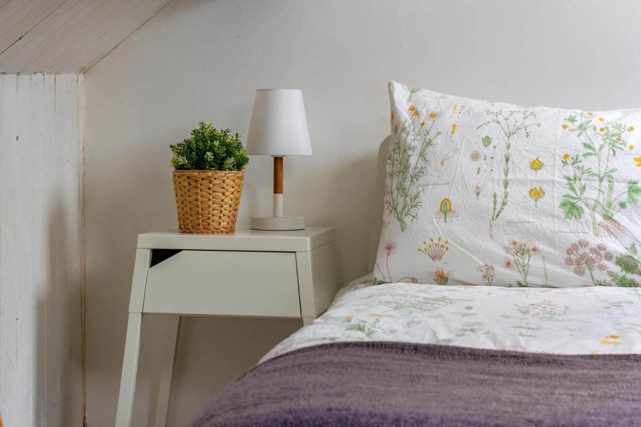 The Shoe Box Cottage With Allocated Parking Malmesbury Ngoại thất bức ảnh